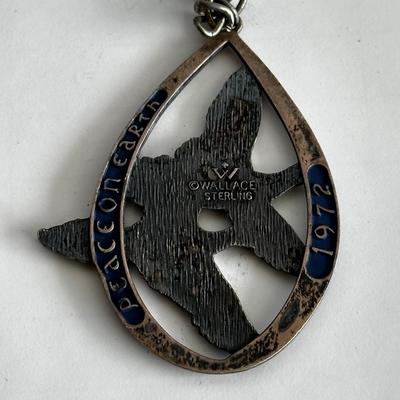 Peace On Earth, 1972 Wallace Sterling Silver Christmas Ornament, Pendant with  Sterling Silver Rope Chain