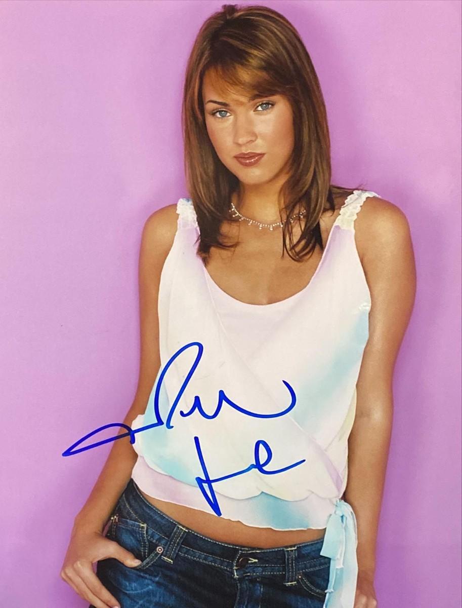 Megan Fox Signed Photo | EstateSales.org