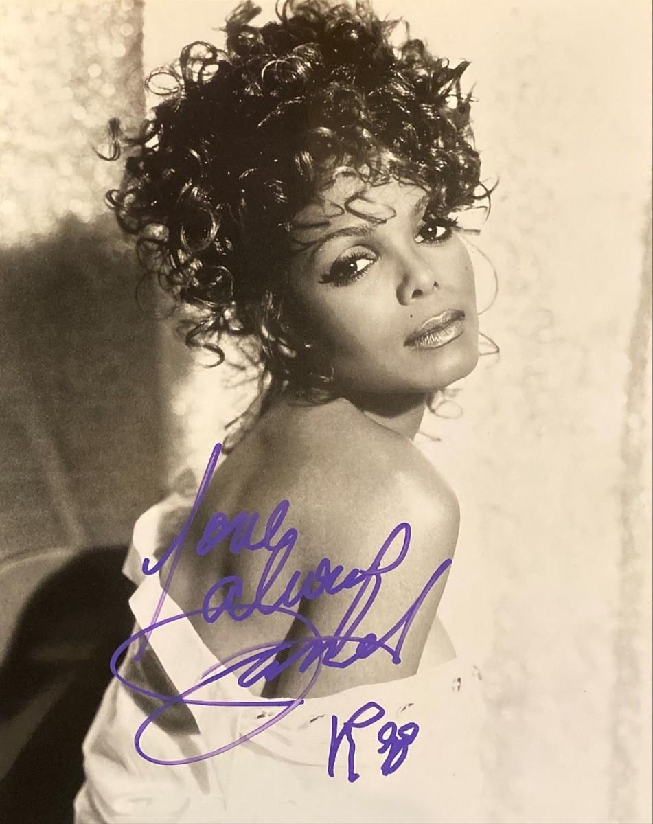 Janet Jackson Signed Photo | EstateSales.org