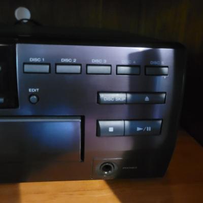 Kenwood 5 Disk CD Player (GR-DW)