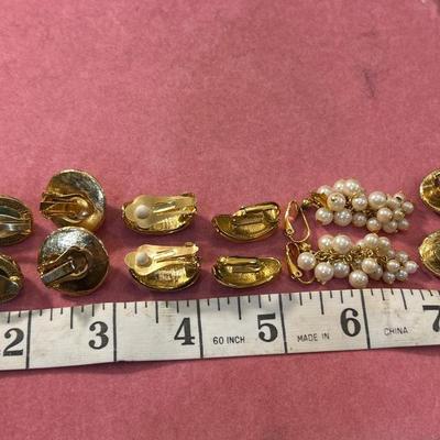 Lot of 6 Vintage Gold Tone Clip On Earrings