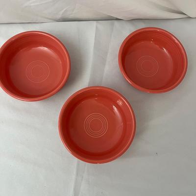 Twelve Pieces of Vintage Fiesta Tableware (K-MK)