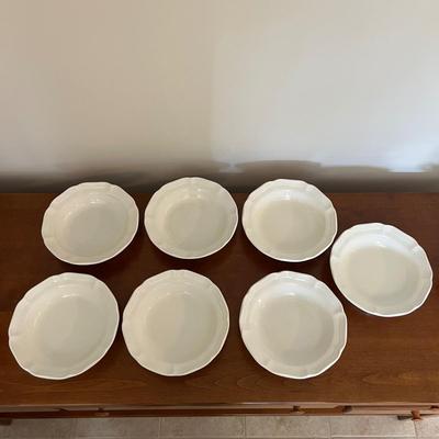 Mikasa â€œFrench Countrysideâ€ Soup Bowls and Plates (K-MK)