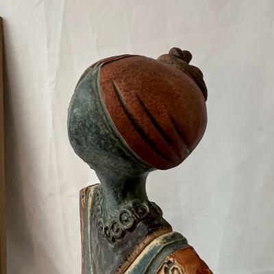Fred Weisener â€˜Standing Ladyâ€™ Sculpture (K-RG)