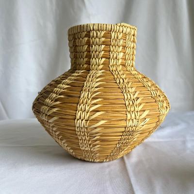 Hand Woven Baskets (K-RG)