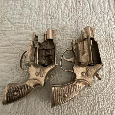 HUBLEY AND TROOPER TOY CAP GUNS