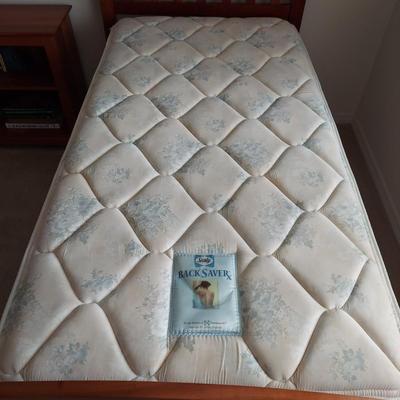 Mission Style Twin Bed Frames w/ Quilts (P-BBL)