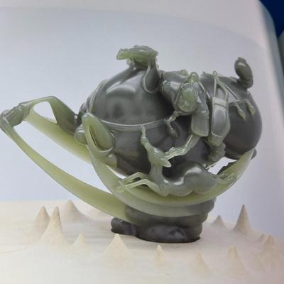 FANTASTIC CHINESE MUSEUM CATALOG OF CARVED JADE PIECES
