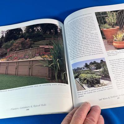 GARDNERâ€™S GUIDE TO PLANTERS, CONTAINERS, RAISED BEDS BOOK
