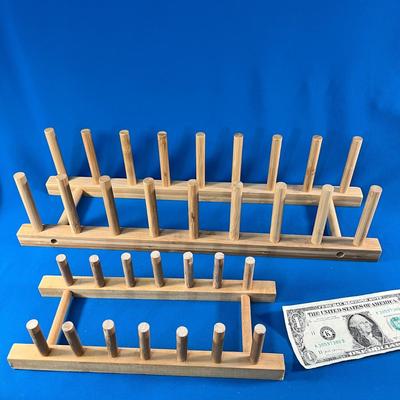 WOOD PLATE DISPLAY RACKS X 2