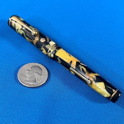 BEAUTIFUL VINTAGE WAHL â€œEVERSHARPâ€ FOUNTAIN PEN