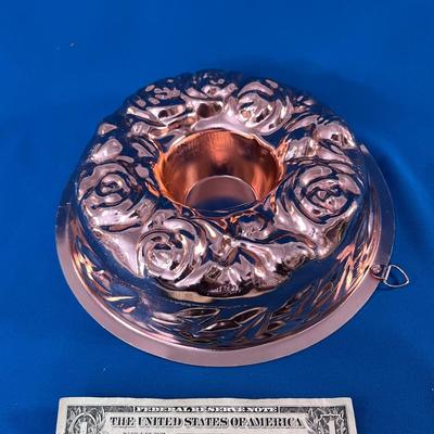VINTAGE PINK ALUMINUM CAKE JELLO MOLD ROSES DESIGN
