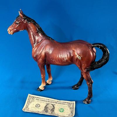 ANTIQUE CAST METAL HORSE FIGURE