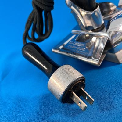 VINTAGE COLEMAN â€œEASY GLIDEâ€ IRON WITH COOL MARBELIZED HANDLE