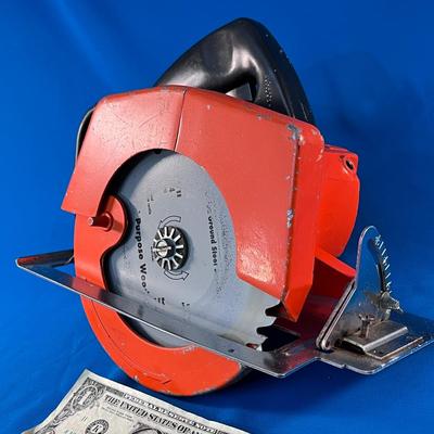 VINTAGE 7-1/4â€ SKILSAW