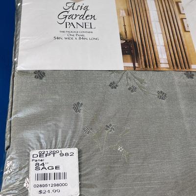 PRETTY â€œASIA GARDENâ€ BROCADE CURTAIN PANEL NEW IN PACKAGE