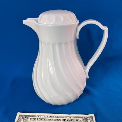 INSULATED TEAPOT LOVELY SWIRL PATTERN