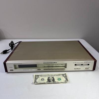 VINTAGE MARANTZ AM/FM STEREO TUNER MODEL ST520
