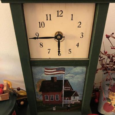 Folk Art / Country Decor -Lot 122