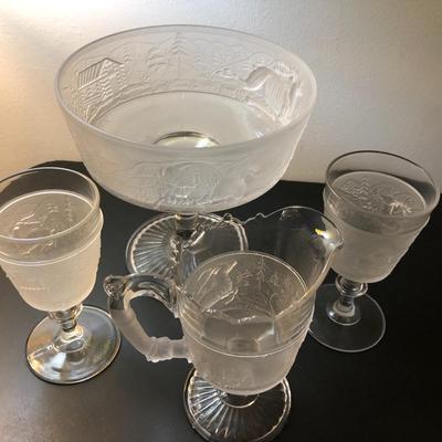 Four â€œWestward Hoâ€ Pioneer Frosted Glass Pieces -Lot 125