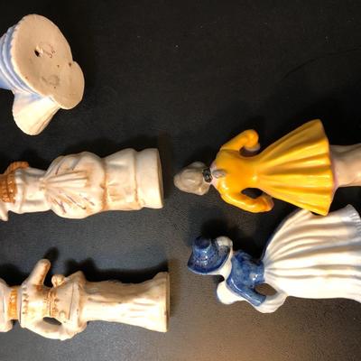 Japan Figurines -Lot 141
