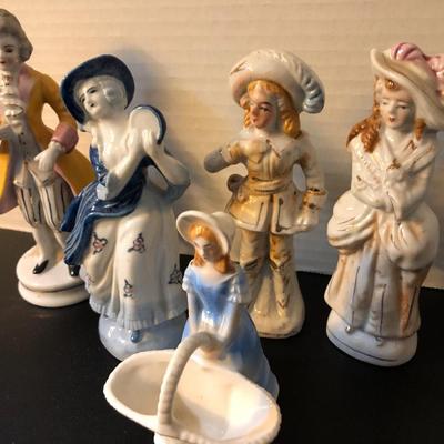 Japan Figurines -Lot 141