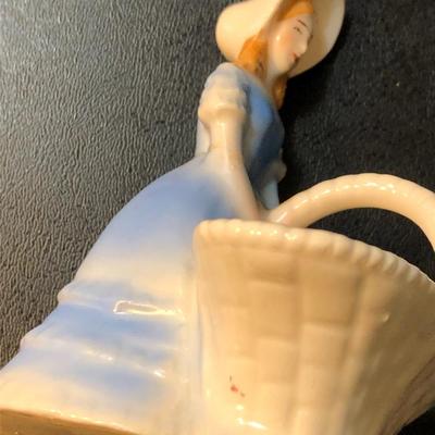 Japan Figurines -Lot 141
