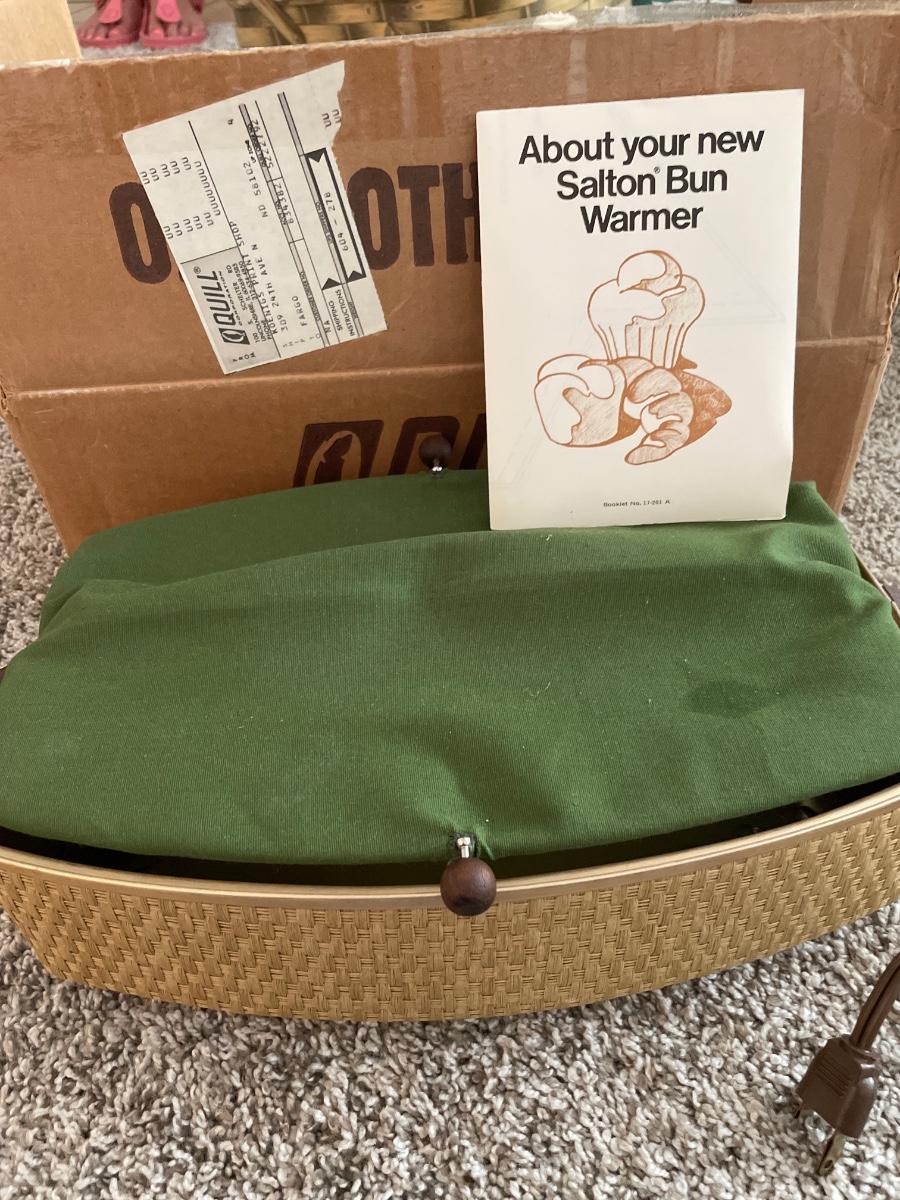 Salton Bun Warmer EstateSales salton-bun-warmer-estatesales