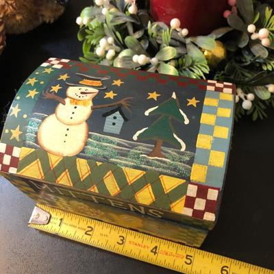 Holiday Assorted Decor -Lot 149