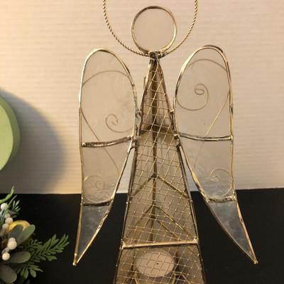 Holiday Assorted Decor -Lot 149