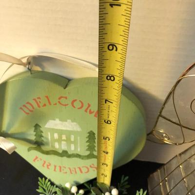 Holiday Assorted Decor -Lot 149