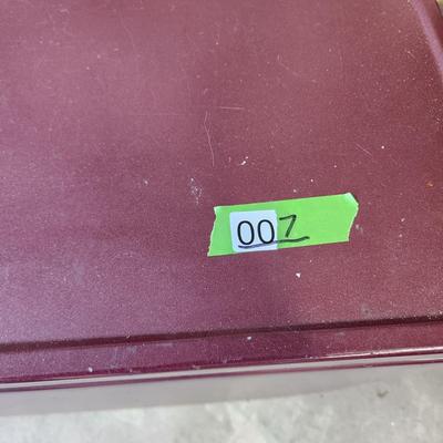 Vintage Coleman Steel Belted 80 Cooler Burgundy 1988