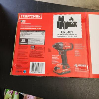 Craftsman V20 Cordless Handheld Drill Driver 2 Batteries like new