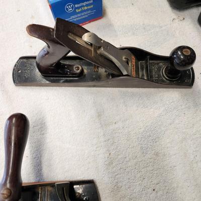 2 Wood Planes Stanley Bailey No. 5   Scrapper No. 12 1/2