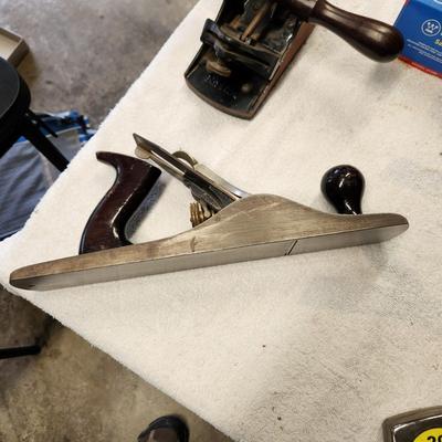 2 Wood Planes Stanley Bailey No. 5   Scrapper No. 12 1/2