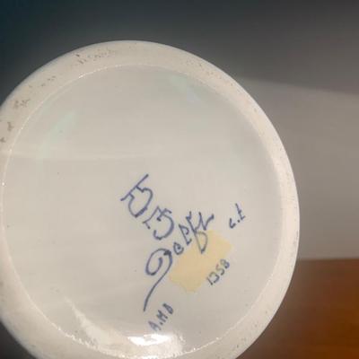 12â€ Delft Urn Signed - Lot 205