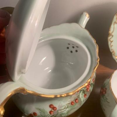 T&V Limoges Tea Set - Lot 206