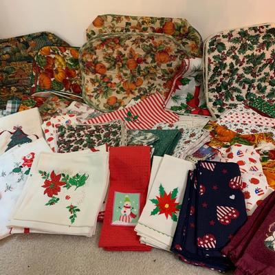 Large Holiday Dining Linens Lot Table Runners Napkins Placemats - Lot 210