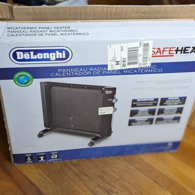 NIB DeLonghi Micathermic Panel Heater