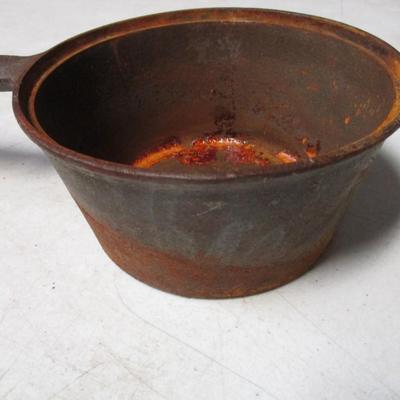 Cast Iron Pot With Wood Handle