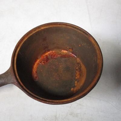 Cast Iron Pot With Wood Handle