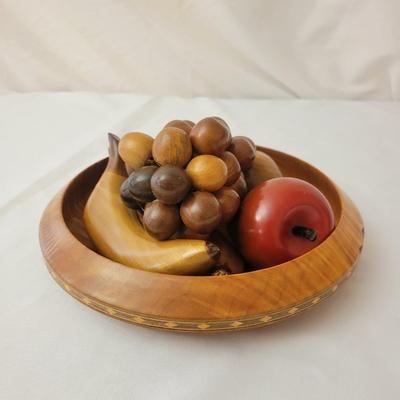 Carved Wooden Fruit Bowl and Fruit (GR-DW)