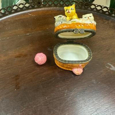 Small hinged Cat trinket box