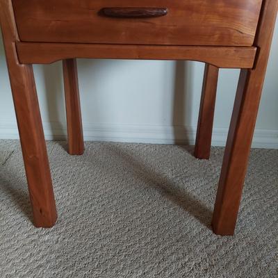 Arts and Crafts Style Side Table (O-BBL)