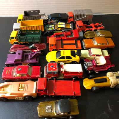 Legos & Matchbox Cars -Lot 153