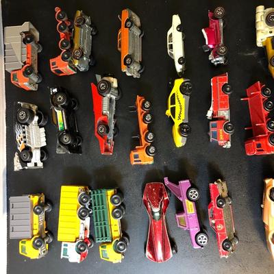 Legos & Matchbox Cars -Lot 153