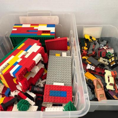 Legos & Matchbox Cars -Lot 153