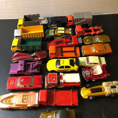 Legos & Matchbox Cars -Lot 153