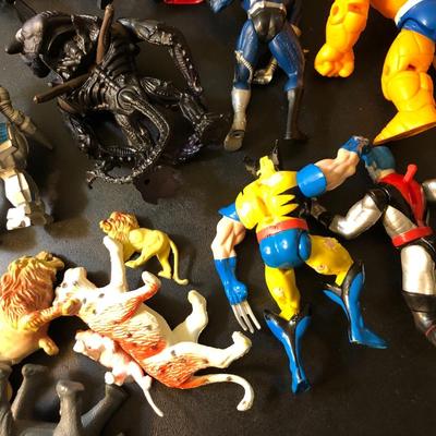 Action Figures & Other Misc. Pieces -Lot 156