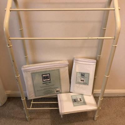 Metal Towel Rack & New Kohl Twin Sheets w/ Pillow Cases -Lot 157